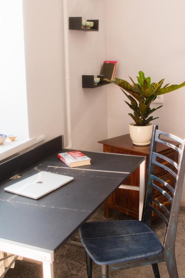 Entire 2-Bedroom Authentic Flat Kiev Exterior photo