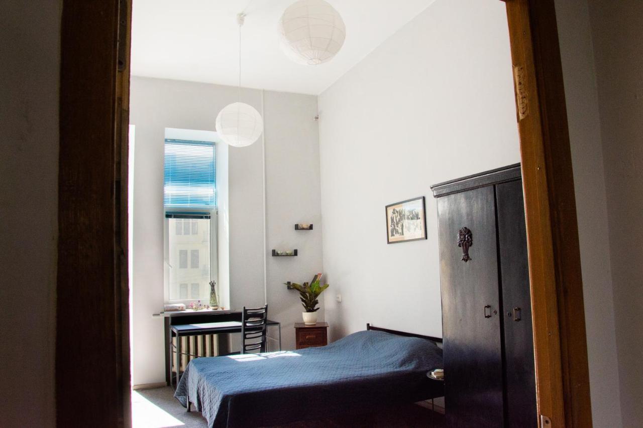 Entire 2-Bedroom Authentic Flat Kiev Exterior photo